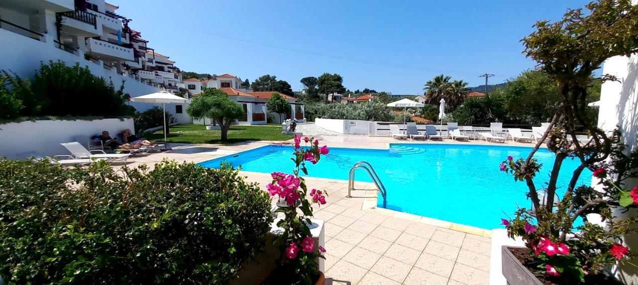 Anemos Junior Suite Skopelos Town Exterior photo