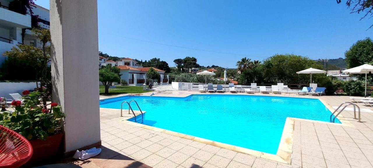 Anemos Junior Suite Skopelos Town Exterior photo